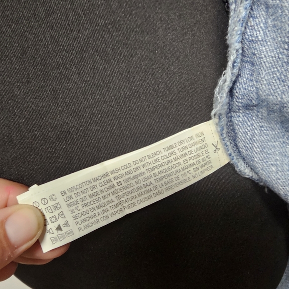 Forever 21 Denim Jean Jacket Hand Embroidery Peace Flowers Boho - Picture 3 of 8